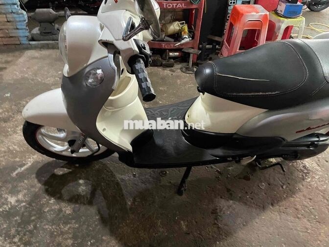 Yamaha classico Trắng Bạc Xe tay ga