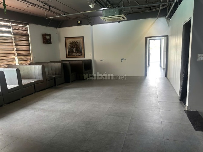Cho thuê mặt bằng tầng 2, chung cư Imperia 360 Giải Phóng, DT 250m2