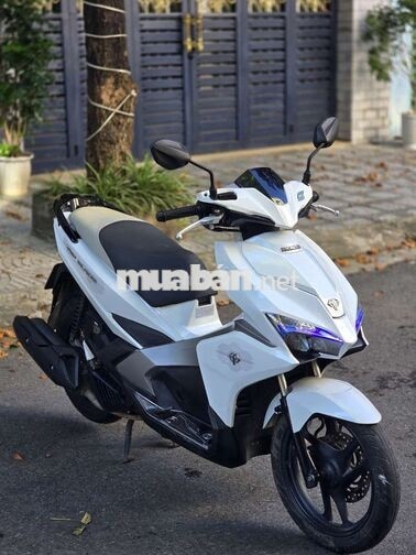 Honda Air Blade Trắng