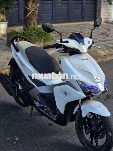 Honda Air Blade Trắng