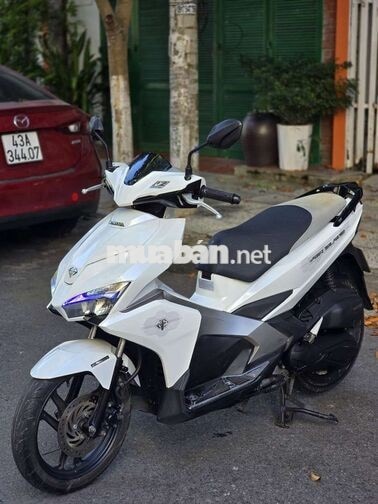 Honda Air Blade Trắng