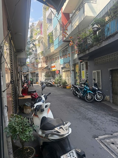 Cho thue nha nguyen can, gan duong hoang sa