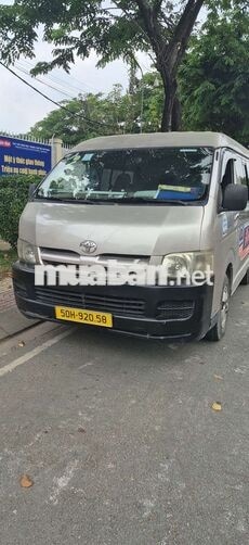 Toyota Hiace 2006 Bạc 6 chỗ