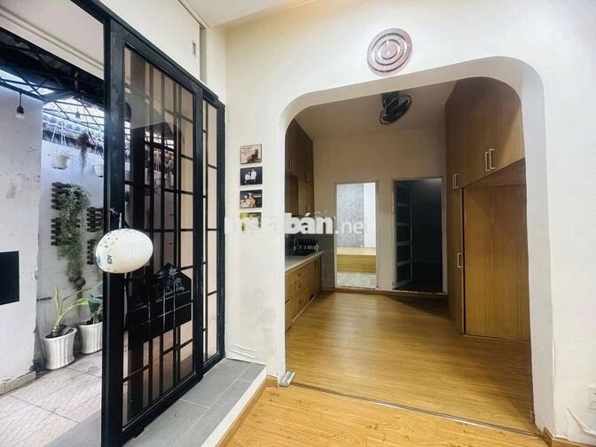 ĐẦU TƯ LỜI NGAY NHÀ 64M²GẦN ĐH NGUYỄN TẤT THÀNH SẮP RA MẶT TIỀN