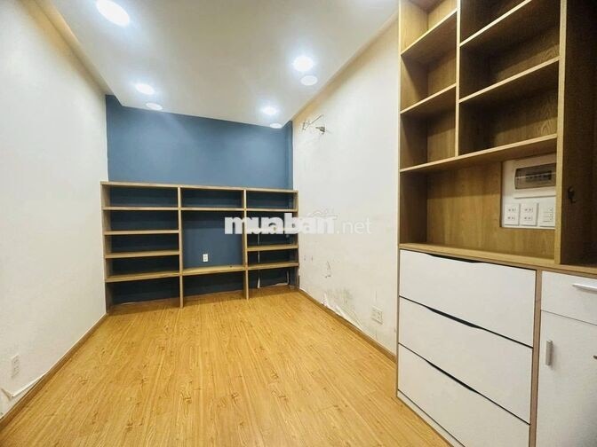ĐẦU TƯ LỜI NGAY NHÀ 64M²GẦN ĐH NGUYỄN TẤT THÀNH SẮP RA MẶT TIỀN