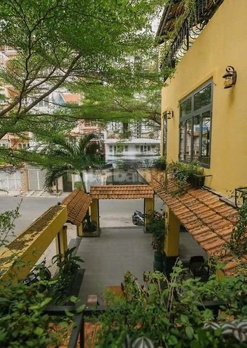 CHO THUÊ NHÀ 2 MẶT TIỀN : 449/, SƯ VẠN HẠNH, PHƯỜNG 12, QUẬN 10.