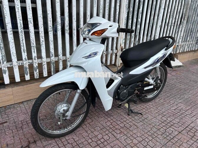 Honda Wave A110 2020 Trắng zin êm chính chủ