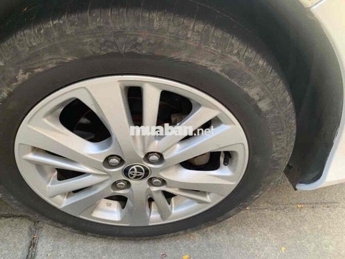 Toyota Vios 2019 Trắng Số sàn 5 chỗ