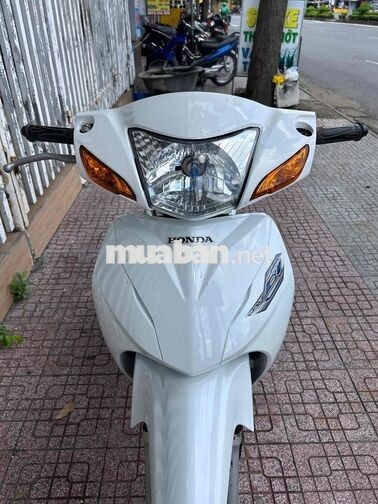 Honda Wave A110 2020 Trắng zin êm chính chủ