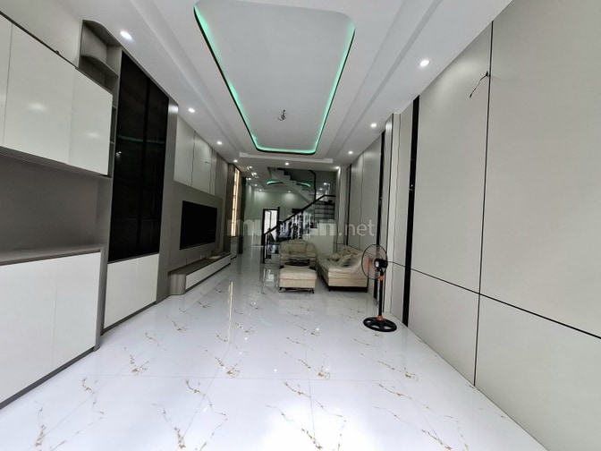 Bán nhà Hương lộ 3 ngay Aeon Tân Phú, nhà mới 3 tầng, hxh 