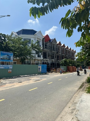 Nhà phố Nguyễn Văn Tiết 6,8 tỷ 5x20m, 1 trệt 2 lầu, vay 70%, 30% HĐMB