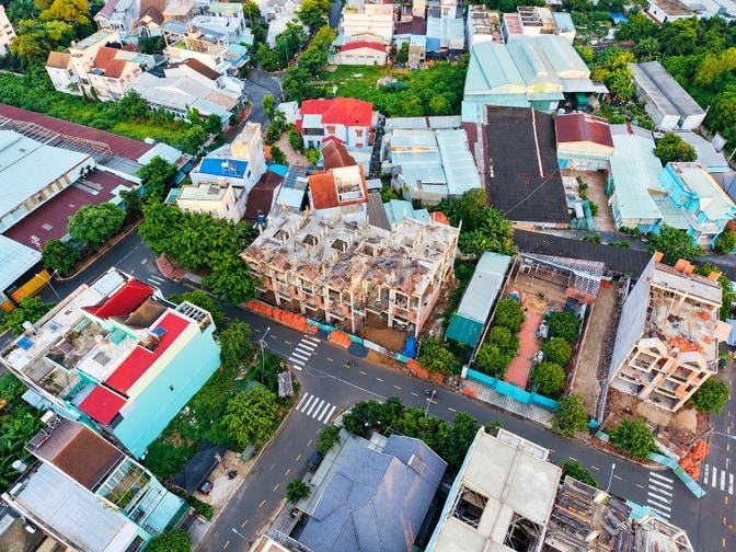 Nhà phố Nguyễn Văn Tiết 6,8 tỷ 5x20m, 1 trệt 2 lầu, vay 70%, 30% HĐMB