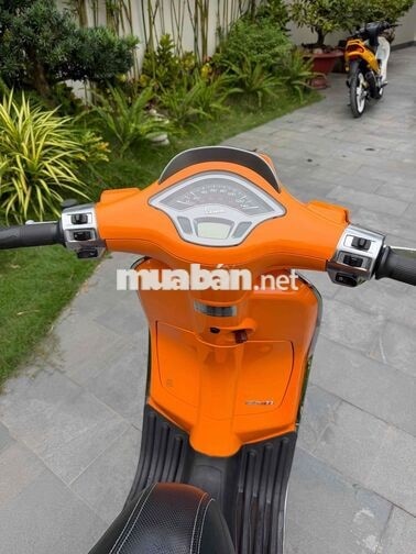 Vespa 125ABS 2016 Cam rin nguyên bản Hỗ trợ góp