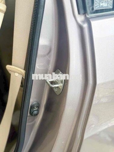 Suzuki Ertiga 7 chỗ Tự động Nâu Nhập khẩu