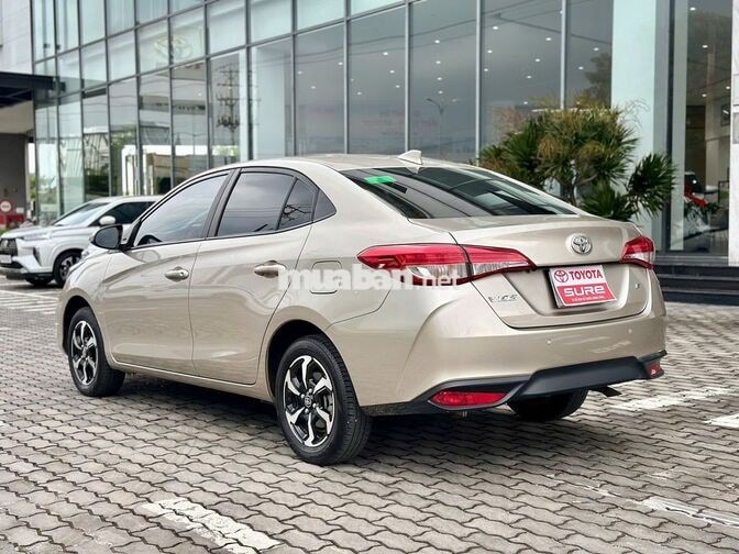 Toyota Vios 2023 1.5 E-MT Nâu vàng 21.500 km