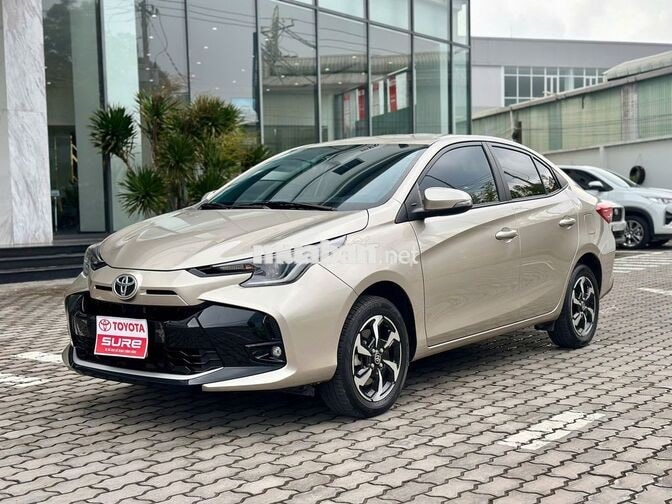 Toyota Vios 2023 1.5 E-MT Nâu vàng 21.500 km