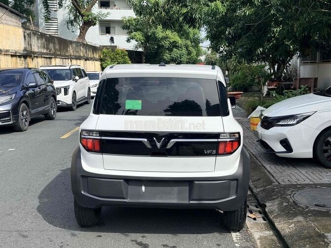 Vinfast VF3 2025 Trắng 17.000 Km. sạc ko giới hạn