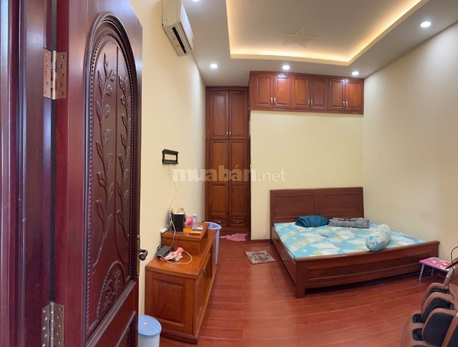 Bán nhà xưởng kết hợp văn phòng nhà ở! 