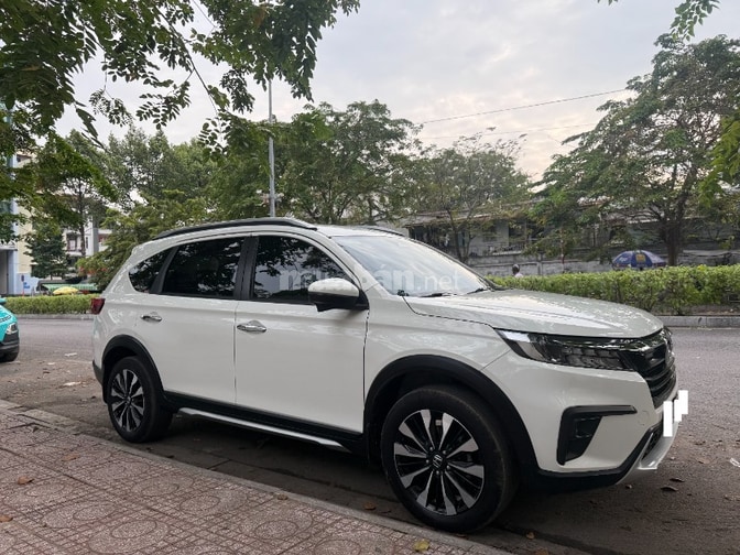 SUZUKI ERTIGA 7 CHỖ  XE GIA ĐÌNH  BIỂN SÀI GÒN  GIÁ 357 TRI