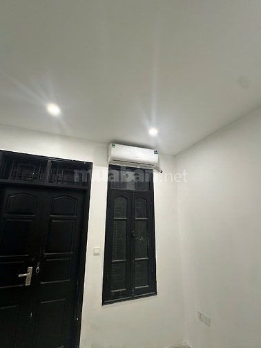 Nhà Nguyên Căn Sát Mặt Hồ Tây - 45m2 x 5 Tầng - Vỉa Hè, Ô Tô Tránh.