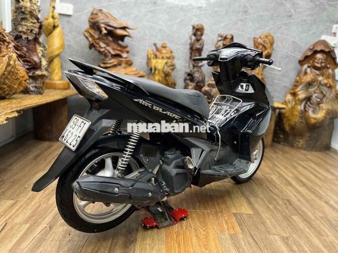 Honda Air Blade dàn áo liền lạc, máy móc bao êm