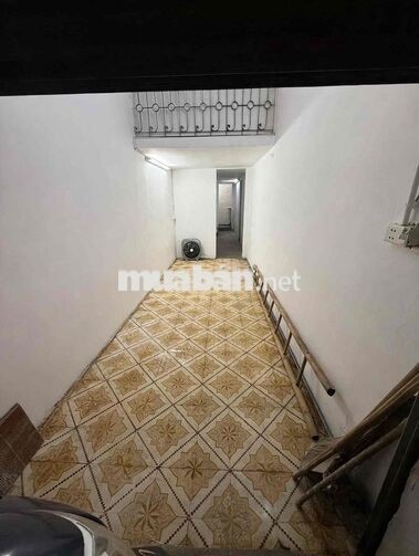 Cho thuê nhà 1 tầng 1 lửng, 1 vệ sinh, 1 bếp. Điện, nước giá dân riêng