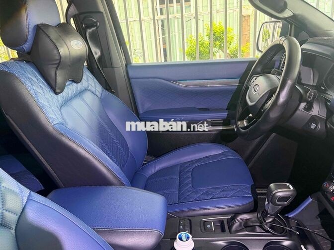 Ford Everest Titanium 2025 Đen 17.000km