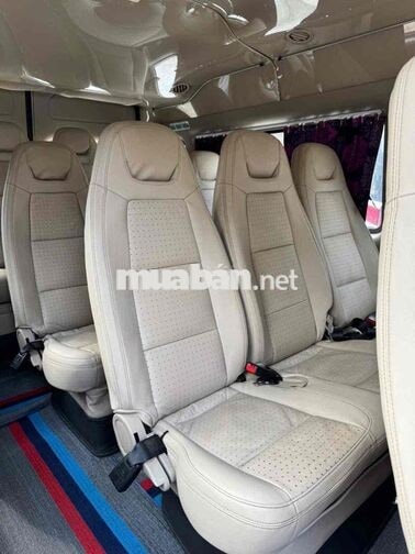 Ford Transit Luxury 2018 Bạc 21 vạn Việt Nam