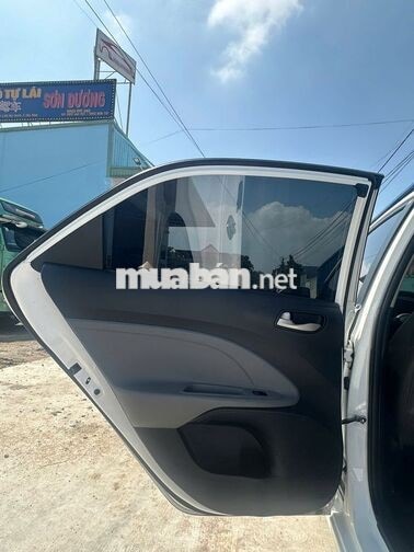 Kia Soluto 2022 Trắng Số sàn 1.4L