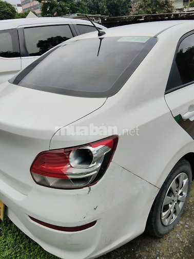 BáN XE KiA SO LUTO 5 CHỗ MàU TRắNG