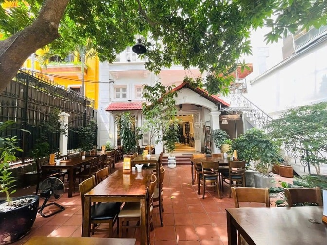 CHO THUÊ MẶT BẰNG :216/ ĐIỆN BIÊN PHỦ, QUẬN 3.