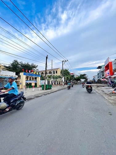 HÀNG ĐẦU TƯ F0 - BUNG 40 NỀN MẶT TIỀN ĐƯỜNG HL15 - P.TÂN TRIỀU