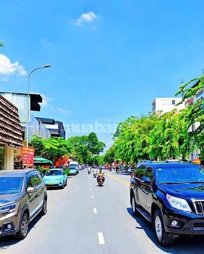 CHO THUÊ NHÀ MẶT TIỀN : ĐỒNG NAI, PHƯỜNG 15, QUẬN 10.