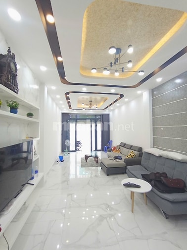 Bán nhà 33/3A Hoàng Diệu, Diện tích: 69m2, 4 lầu, giá 16,3 tỷ