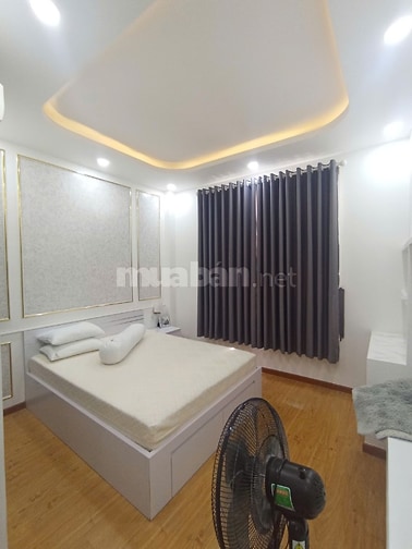Bán nhà 33/3A Hoàng Diệu, Diện tích: 69m2, 4 lầu, giá 16,3 tỷ