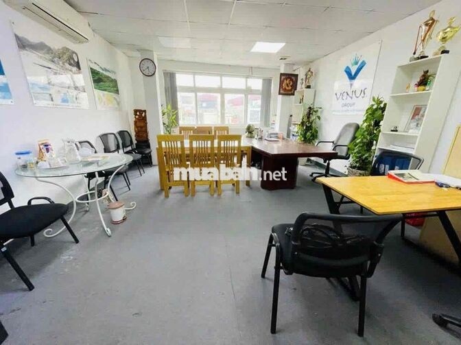 Cho thuê sàn VP mặt phố Yên Lãng 45m2 giá 7tr/th, thang máy, bảo vệ
