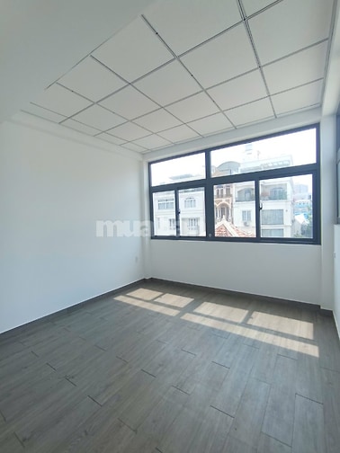 Bán nhà 33/3A Hoàng Diệu, Diện tích: 69m2, 4 lầu, giá 16,3 tỷ