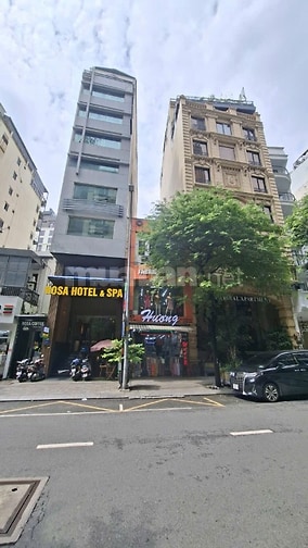 MẶT TIỀN - THỦ KHOA HUÂN, P. BẾN THÀNH - DT: 4.7M X 24M - GIÁ; 125 TỶ