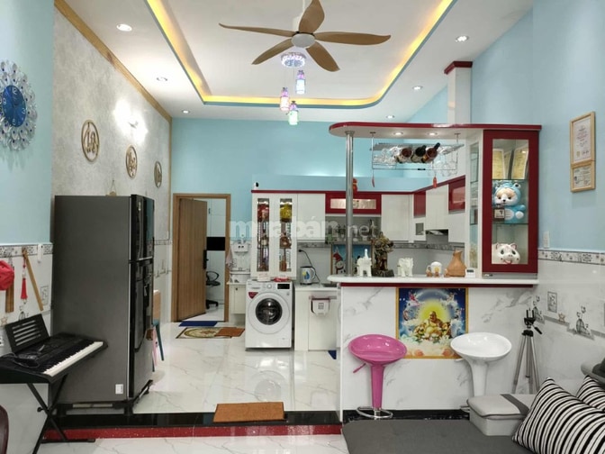 Bán nhà cấp 4 mái Thái kiểu dáng đẹp