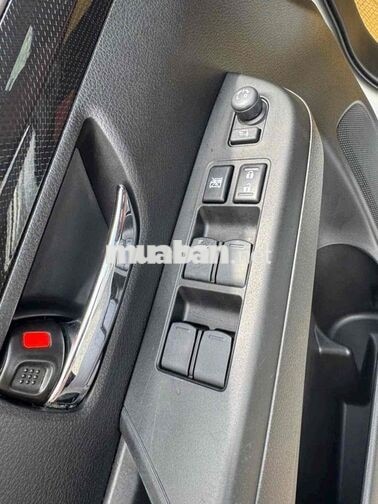Suzuki XL7 22.900km @939.4bốn4.chín2một