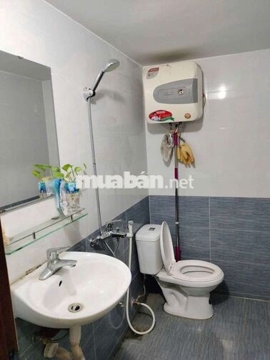 Cho thuê mặt sàn tầng 1 làm văn phòng
