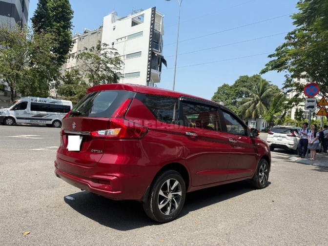 SUZUKI ERTIGA 7 CHỖ  XE GIA ĐÌNH  BIỂN SÀI GÒN  GIÁ 357 TL