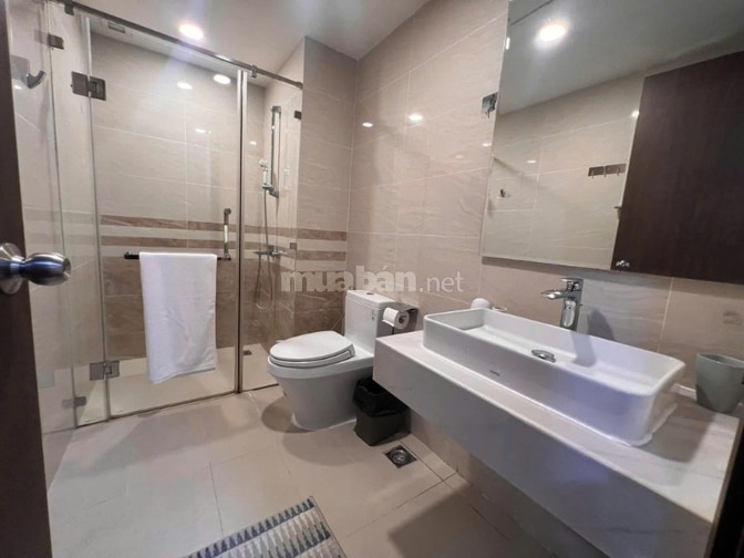 Chung cư The Flemington (Quận 11) căn hộ 96m2- 3 phòng ngủ giá 22tr/th