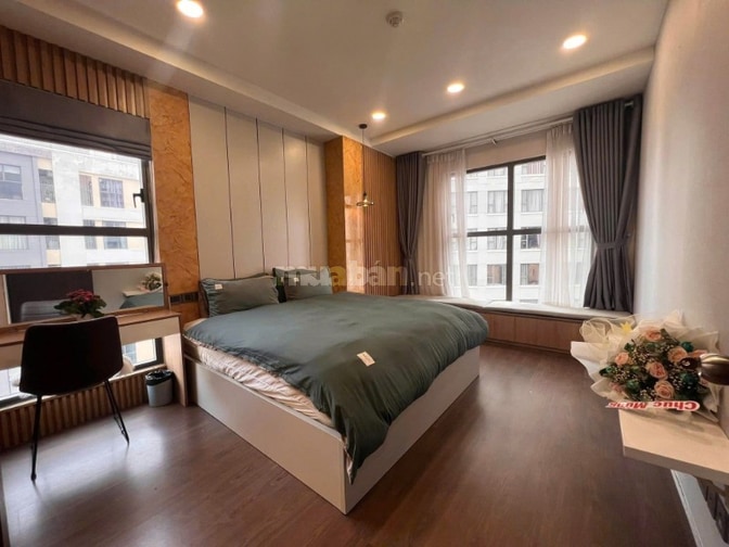 Chung cư The Flemington (Quận 11) căn hộ 96m2- 3 phòng ngủ giá 22tr/th