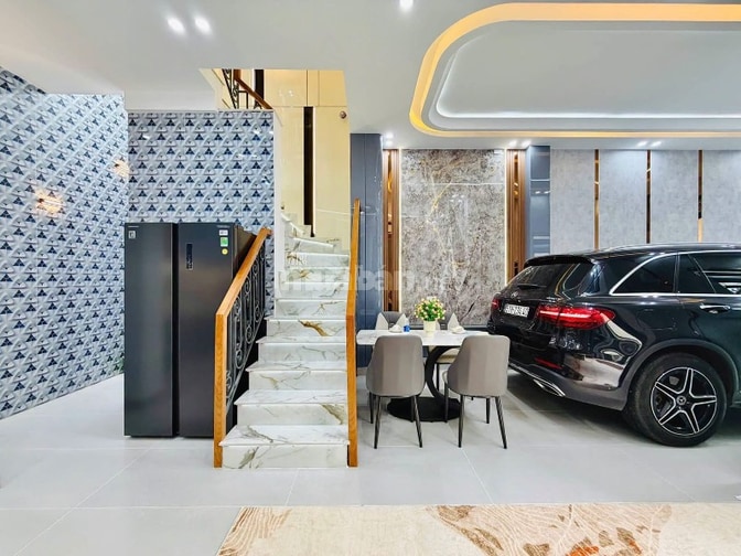 Xe hơi để trong Nhà 3 lầu tuyệt đẹp Cao cấp hẻm Phan Huy Ích, P12, Q.G