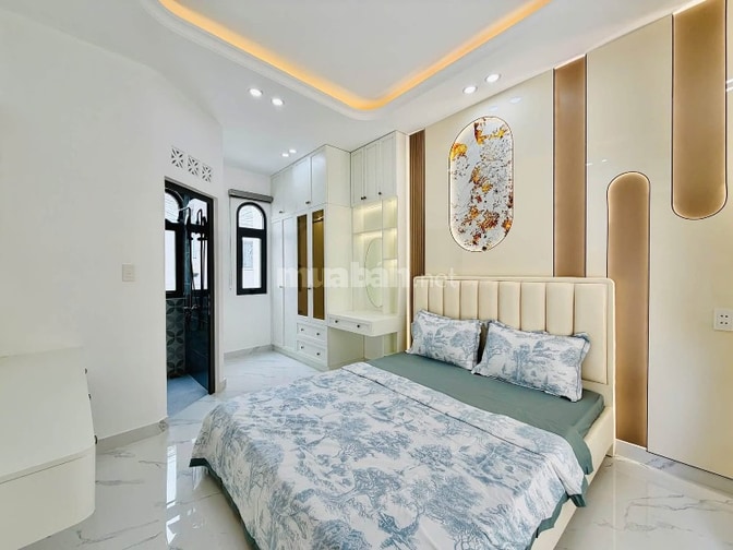 Xe hơi để trong Nhà 3 lầu tuyệt đẹp Cao cấp hẻm Phan Huy Ích, P12, Q.G