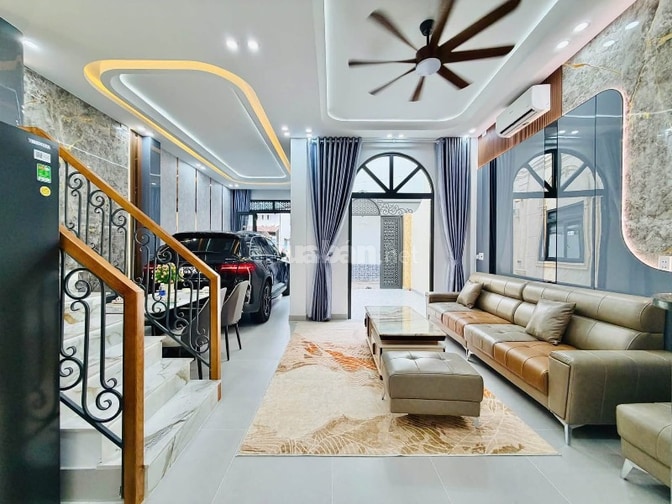 Xe hơi để trong Nhà 3 lầu tuyệt đẹp Cao cấp hẻm Phan Huy Ích, P12, Q.G