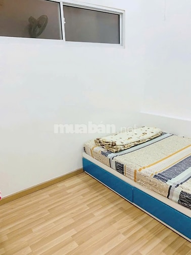 Nhà 1 trệt-1 lầu có 2 phòng ngủ giá 10tr-hẻm số 6 đường số 3- Phú THọ 