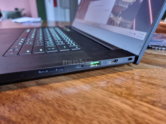 Razer Blade 17 2022, Core i7 /16GB/1TB RTX 3060 QHD 240Hz