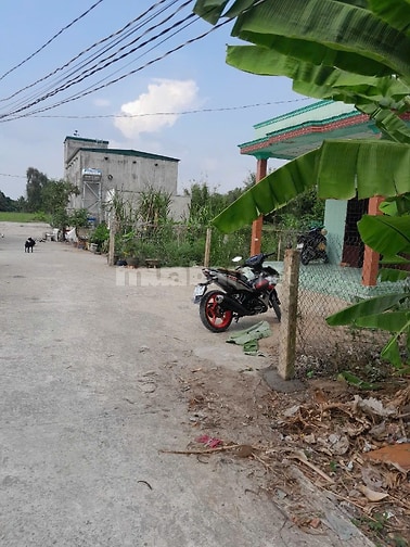 Bán BĐS 223 m2 có nhà đang cho thuê. Bến Lức Long An cách HCM 15km